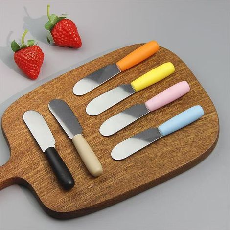 6-teiliges Set aus Edelstahl: Sahnemesser, Buttermesser, Brot- und Marmeladenmesser, Spatel, Erdnussbuttermesser und Toastschaber.