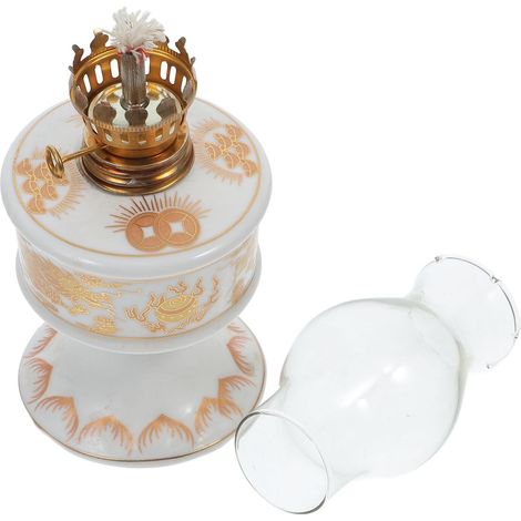 à Pétrole Ancienne Vintage pour Intérieur avec Cheminée (1/5)
