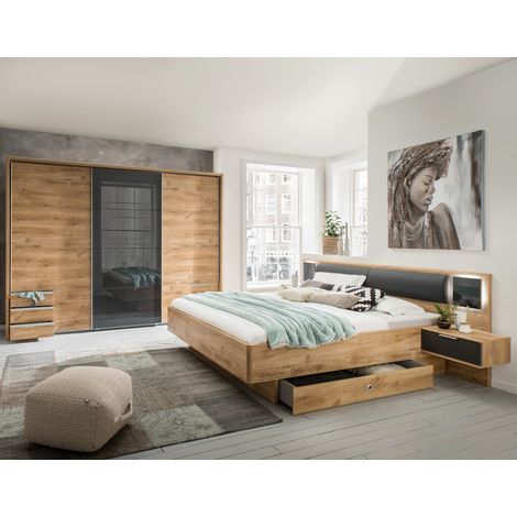 Pegane – Ensemble chambre adulte imitation chêne poutre – Lit futon 180 x 200 cm – 2 chevets avec éclairage – Armoire 3 portes avec 6 tiroirs (1/4)