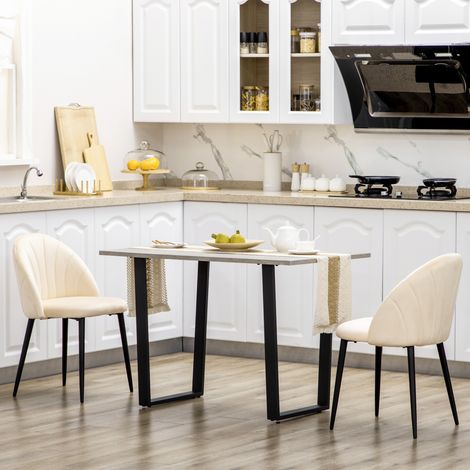 Ensemble de 2 chaises de salle à manger. Chaises de cuisine modernes avec dossier coquillage et pieds en métal. Chaises revêtues de velours pour la cuisine, la chambre, le bureau et le salon. Beige