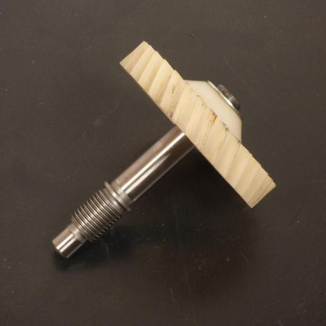 [PRODUIT D'OCCASION] Pignon de pompe a huile pour moto Yamaha 125 Rd Dx Rayon 1975 à (1/2)