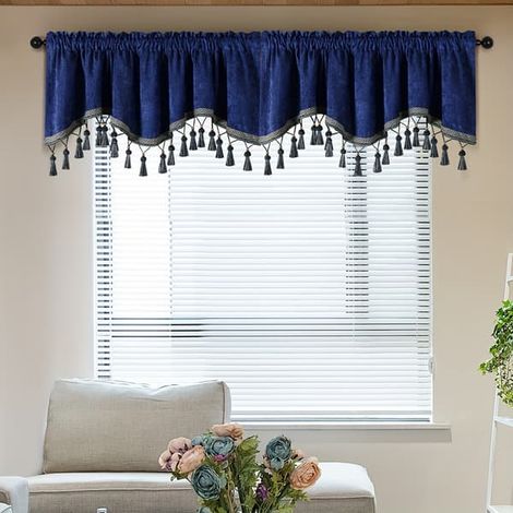 Manteau court en forme de S de style européen avec pompons (bleu, 40x150cm). (1/2)