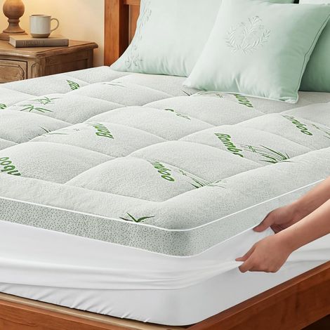 Bamboo Viscose Mattress Topper 140 x 200 cm Soft 1000 g/m² (1/5)