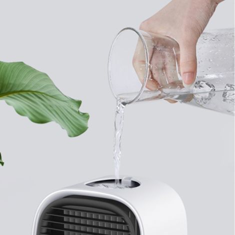 Tragbarer, wiederaufladbarer USB-Tischventilator, leise und mit Luftbefeuchter, ideal für Zuhause, Büro, Studentenwohnheim oder auf Reisen. (1/5)