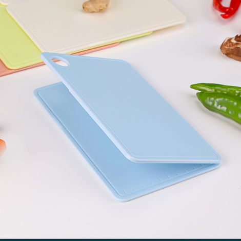 Planche à découper pliable et portable en plastique pour fruits, idéale pour les pique-niques et le camping en extérieur. Couleur : gris nordique et bleu. Dimensions : 20 x 12,5 x 0,8 cm. (1/5)