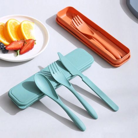 Ensemble de couverts de voyage 3 pièces avec étui de rangement, comprenant une fourchette, une cuillère et un couteau portables et réutilisables, idéal pour une utilisation en extérieur. Vert foncé. (1/3)