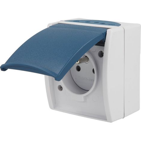 Prise avec broche de terre et clapet ocean®