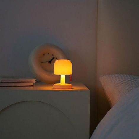Lampe de bureau LED - - Minuterie - Veilleuse miniature - Lumière d'ambiance - Jaune chaud - Rechargeable USB (1/4)