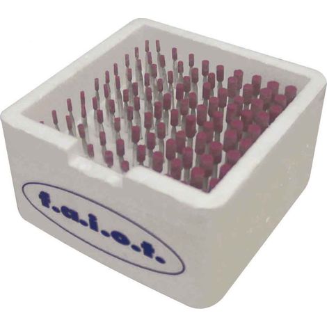 Distributeur FAIOT d'une capacité de 3/13A et de conception compacte pour une installation facile.