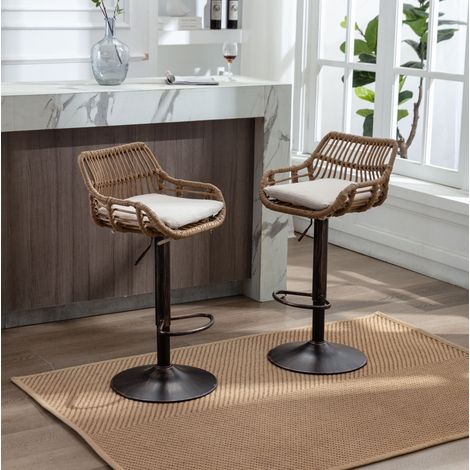 Lot de 2 tabourets de bar beiges rotatifs 360° réglables en hauteur, rotin PE et métal MEUBLIV (1/5)