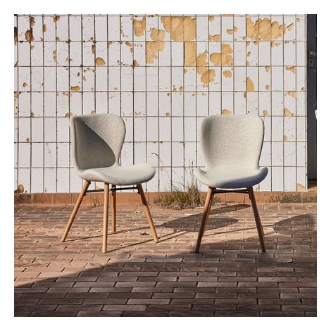 Lot de 2 chaises repas 47x53x82,5 cm en tissu bouclette crème - NANTIS (1/6)