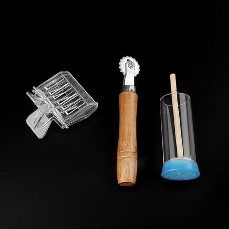 Kit apiculture 7 pièces : brosse, curette à opercules, attrape-reine pour ruche, outil d'élevage, matériel d'apiculteur professionnel. (1/5)