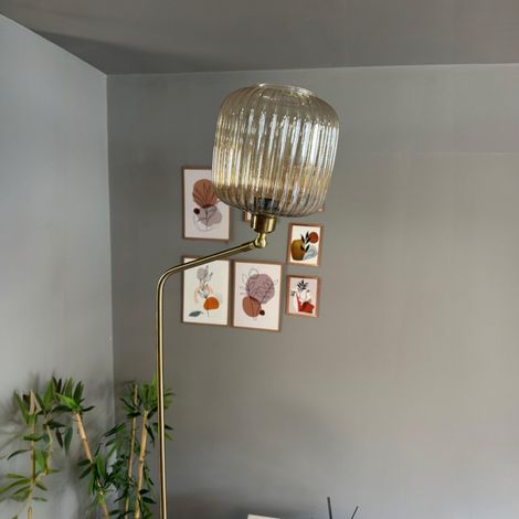 Lampadaire Mopa Verre, Moderne, Lampadaire pour Salon, Chambre à Coucher, Chambre d'enfant avec Douille E27, Largeur 37 cm, Abat-jour Réglable, Lampadaire avec Tablette et Variateur (1/4)