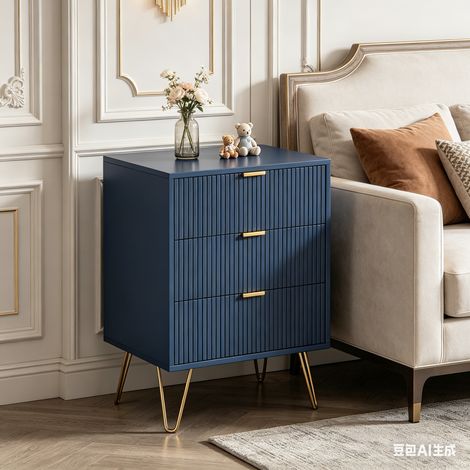 Commode 3 tiroirs, commode bleu marine avec pieds dorés et façade cannelée, meuble de rangement salon chambre