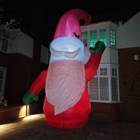 Giant: 20ft (6m) Outdoor Inflatable Light up Christmas Gonk with Raised Arm & LEDs (1/5)