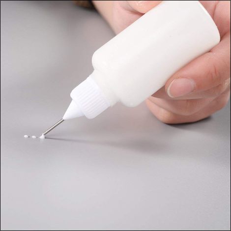 Stück 30-ml-Applikatorfläschchen mit professioneller Metallspitze für Quilling (1/4)