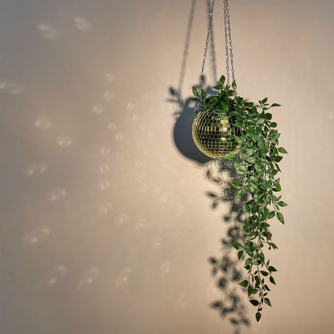 Hangender blumentopf in discokugel optik - topf mit verspiegeltem lichteffekt