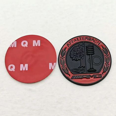 (Noir et rouge 45 mm) - Nouveau badge décoratif autocollant pour volant de voiture (1 pièce) compatible avec Mercedes-Benz AMG Classe C, E, S, GLE, CLS, GLE W204, W213 et W212 (1/5)