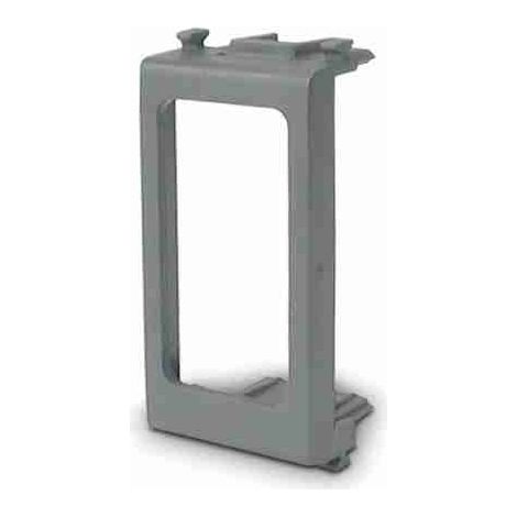 Adattatore VIMAR serie PLANA di colore grigio argento