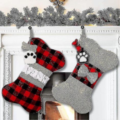 Juego de 2 calcetines navideños para perros, calcetines navideños a cuadros de búfalo con forma de hueso grande para colgar y decorar mascotas. (1/2)