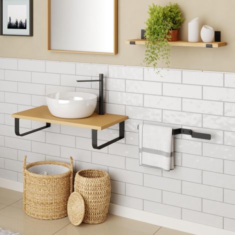 Toallero Adhesivo de baño fabricado en acero y acabado negro mate Peso máx.: 1,5kg Medidas 59x4x5cm Incluye tornillos y tacos para su fijación a la pared - (1/5)
