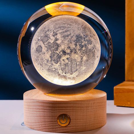 Boule de cristal 3D lumineuse, sphère astronomique en bois naturel, boule de sculpture miniature de 6 cm avec socle LED économe en énergie pour décoration d'intérieur et lumière de nuit (1/5)