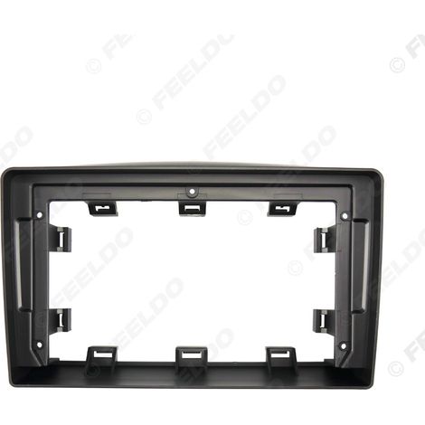 Compatible avec les Toyota Land Cruiser VX J100-101 de 1998 à 2002, cette modification comprend un grand panneau de navigation de 9 pouces sur le panneau avant.