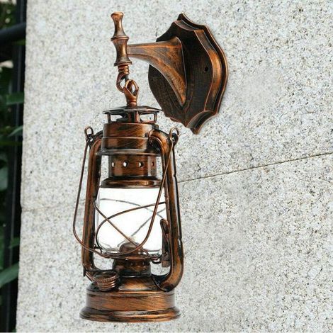 Lampada da parete vintage retrò in ferro battutoLampada decorativa per interni ed esterni.Compatibile con E27Dimensioni: 38 cm di altezza x 18 cm di diametro