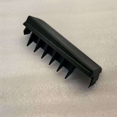 16526-1DA0A is suitable for Nissan 08-14 X-Trail T31 air filter housing cover. (1/4)