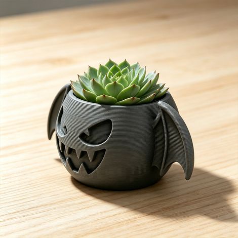 Nouveau pot de fleurs chauve-souris ailée imprimé en 3D pour Halloween : une combinaison d'horreur et de praticité pour la décoration de la chambre et du salon. (1/4)