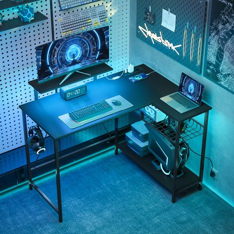 Bureau d'angle gaming avec éclairage LED. Prises électriques. Support pour écran et étagère. Noir.