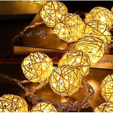 Guirlande lumineuse décorative à piles de 2,2 m avec 20 boules de rotin LED, idéale pour la chambre à coucher. (1/4)
