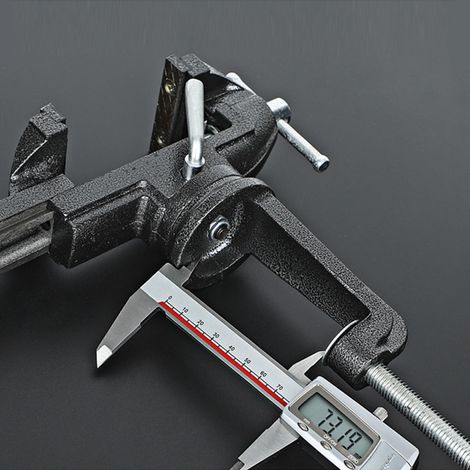 Étau d'établi rotatif à 360°, ouverture de 73 mm, en acier moulé, largeur de 80 mm (3,15 po), poids de 1,81 kg (3,99 lb). (1/5)