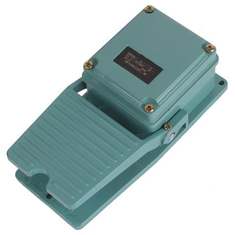 Momentaner Fußschalter 250 V, 3 A, 1 Schließer, 1 Öffner, Gehäuse aus rutschfestem Aluminium TFS402 (1/5)