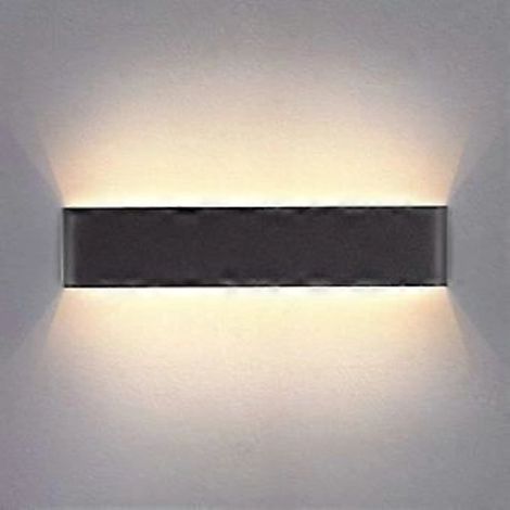 Applique murale LED 14 W d'intérieur, 40 cm, blanc chaud, design épuré, finition noir brossé, idéale pour chambre, salon ou salle de bain.