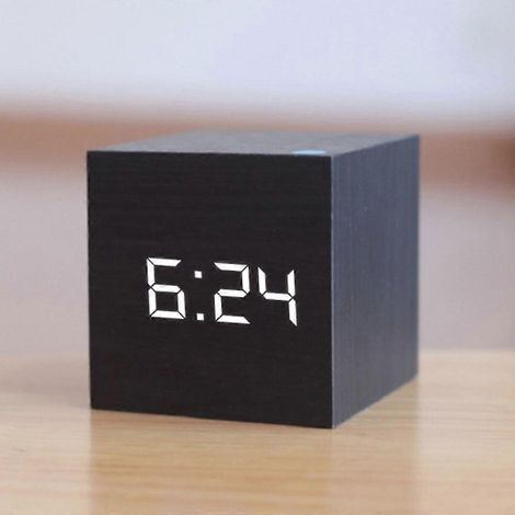 Réveil numérique grand écran, horloge de chevet LED en bois, compatible avec la commande vocale, l'affichage de la température et la fonction snooze, une décoration de chambre parfaite. (1/5)