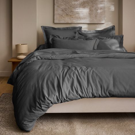 Taie d'oreiller "Prestige" 100% Satin de coton Peigné 120 fils /cm² Coton Pur - Prestige Graphite - Taie d'oreiller 50 x 70 cm volant plat finition bourdon