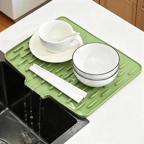 Tapis Egouttoir Vaisselle Silicone 32 x 40 cm, Vert Egoutoire Vaisselle Cuisine Antidérapant, Résistant à la Chaleur Tapis de Drainage pour Plan de Travail Évier et Égouttoir (1/5)