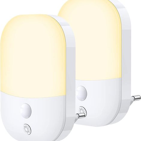 Luce notturna ricaricabile USB-C, confezione da 2, con sensore movimento, 5 livelli di luminosità, 3 modalità (AUTO/OFF/ON), ideale per camera, scale, corridoio, luce bianco caldo 2800K – Classe A