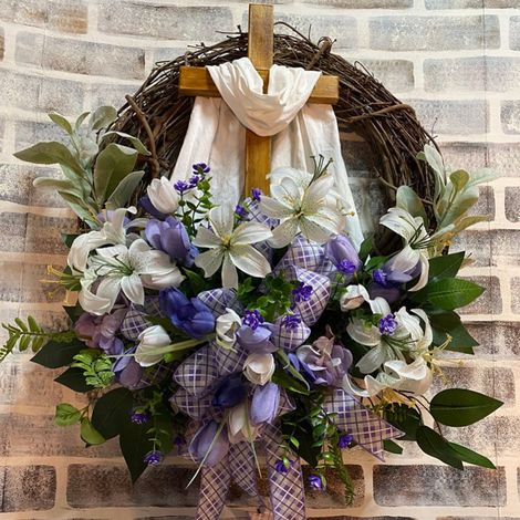 Guirlande De Porte De Pâques - Couronne En Vigne De Raisin Avec Croix Et Lys - Décoration Printanière Pour Porte Mur Fenêtre - 35 Cm - 1 Pièce (1/5)