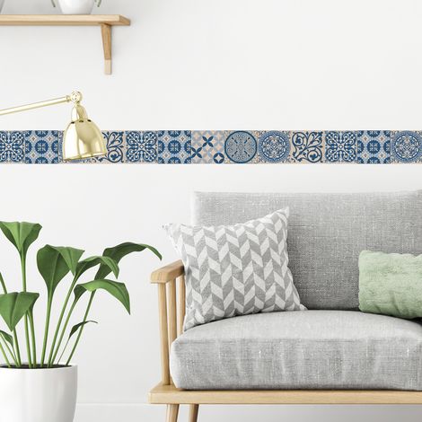 Frise adhésive 10 cm X 300 cm, carreaux de ciment bleu et beige, déco géométrique pour murs et sols, look rétro et moderne. (1/5)