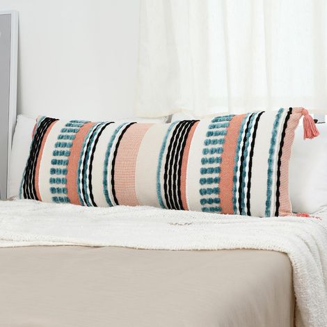 Housse de coussin lombaire longue de style bohème en tissu chenille avec pompons pour canapé, lit, 35,6 x 91,4 cm, bleu, rose et beige (1/5)
