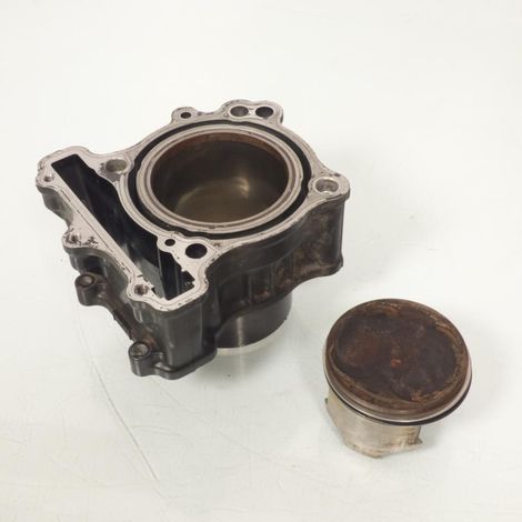 [PRODUIT D'OCCASION] Cylindre arrière origine pour moto Suzuki 650 Sv S 1999-2002 (1/2)