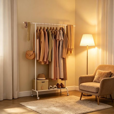 Portant à vêtements à roulettes, armoire ouverte avec tige chromée et roulettes silencieuses – idéal pour chambre, dressing ou boutique (1/3)