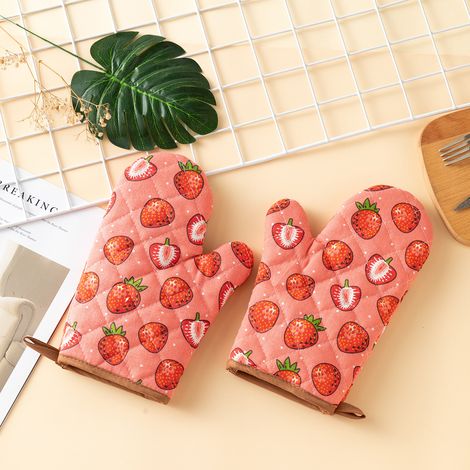 1 par de agarraderas gruesas con estampado de fresas para uso doméstico. (1/3)
