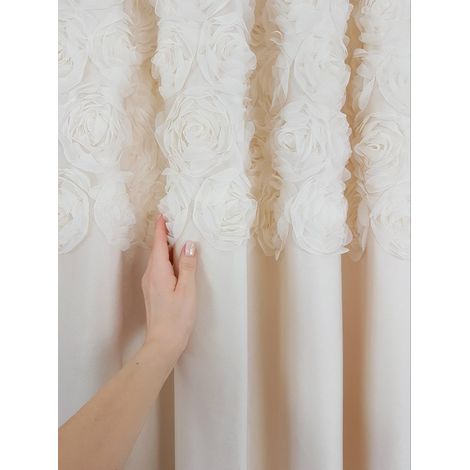 Samtvorhang mit cremefarbenen Rosen, 130 x 250 cm – Samt, Kräuselband