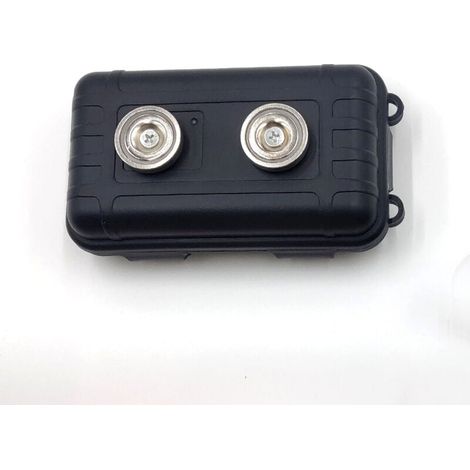 Porte-clés magnétique sous voiture, cachez une clé, porte-clés magnétique voiture, étanche, caché, étui pour clés voiture pour voyages plein air, boîte à clés magnétique pour véhicules sous voiture (1/4)