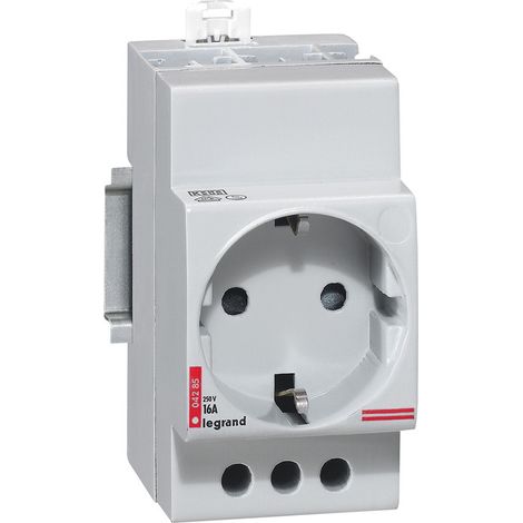 Steckdose 10/16 A 250V 2P + T mit LEGRAND-Verschluss 004285