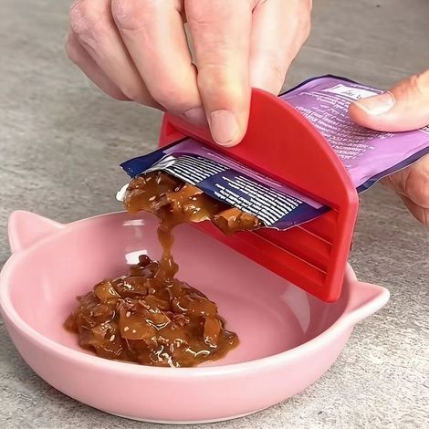 BelleRise - Katzenfutterspender mit Plastiklöffel für Nassfutter (1/5)