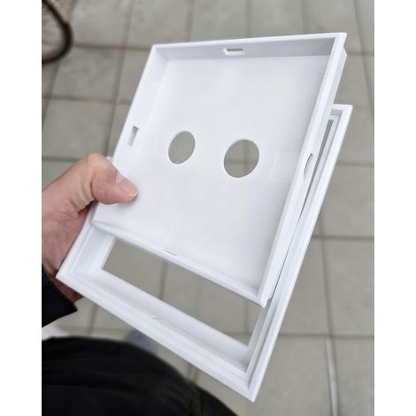 Plaque de recouvrement amovible pour trou d'accès mural encastré (1/5)